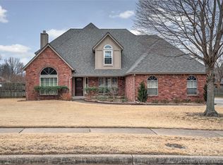 5314 W Orlando Cir, Broken Arrow, OK 74011