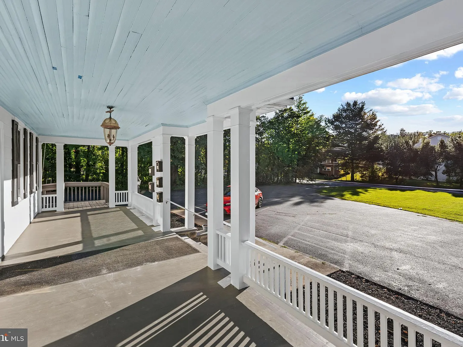 1 bed, 1.0 bath, 3687 sqft, $1,650 — Photo 4