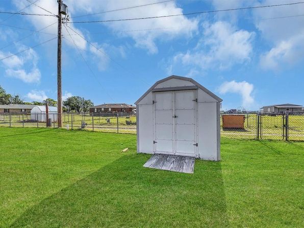 908 S Oak Ave, Erick, OK 73645