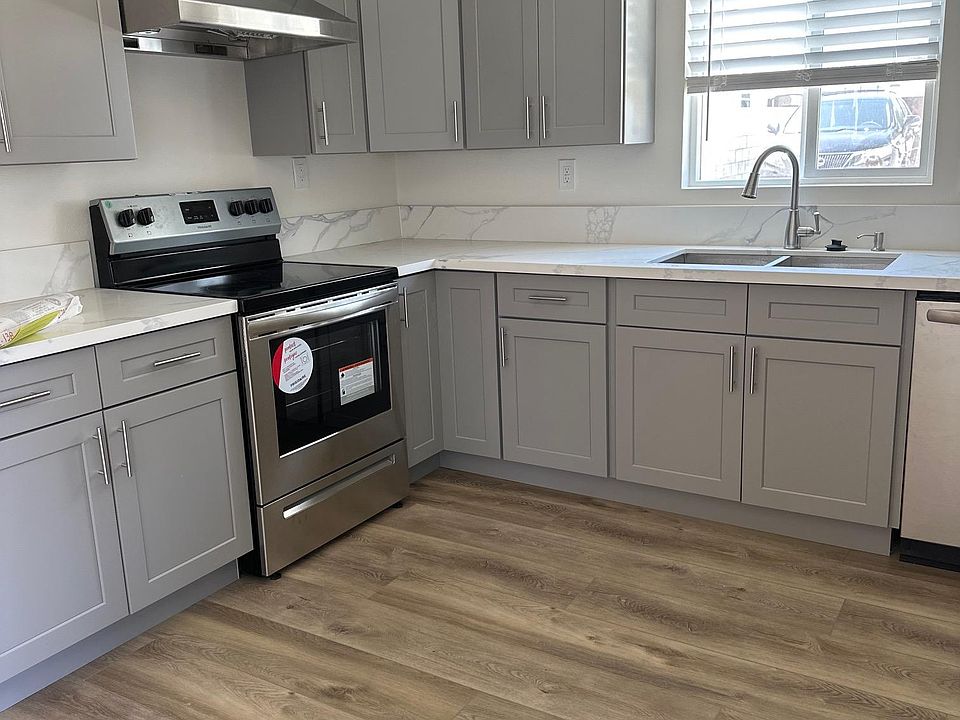 1st image of 2507 W 78th St