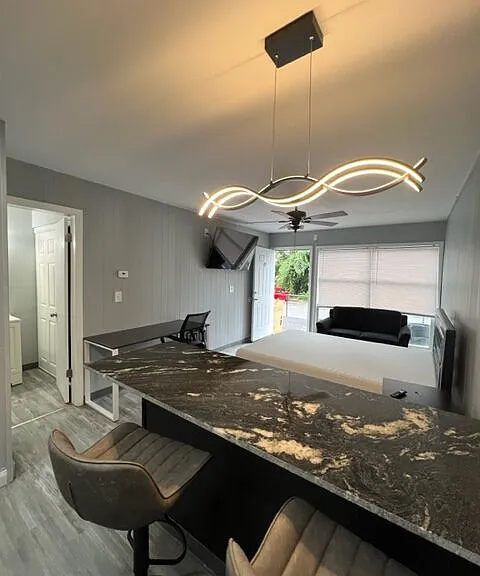 401 Smith St #B9 — Photo 4