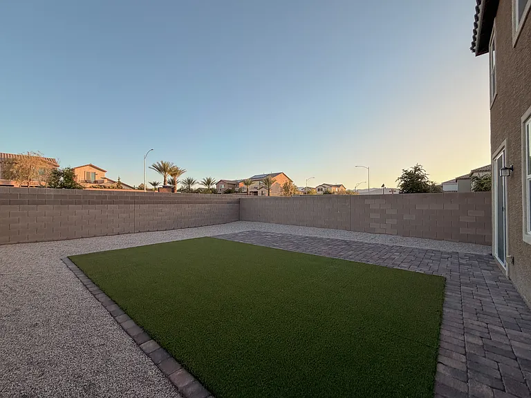 8143 Desert Cassia Ave — Photo 37