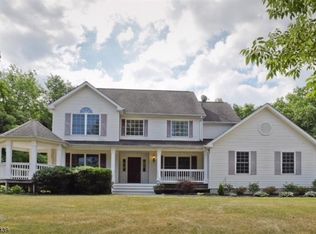 7 Tallyho Ln, Newton, NJ 07860