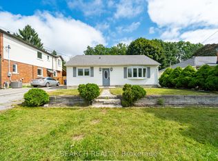 1079 Deta Rd, Mississauga, ON L5E 2R6