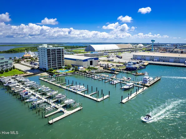 211 Arendell Street #802 Leeward Harbor, Morehead City, NC 28557