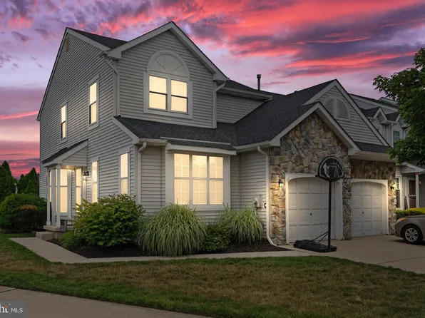 130 Kerry Lynn Ct, Williamstown, NJ 08094