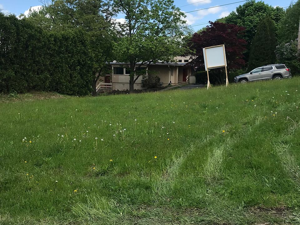 2nd image of 1204 Olive St