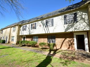 370 Winding River Dr, Sandy Springs, GA 30350