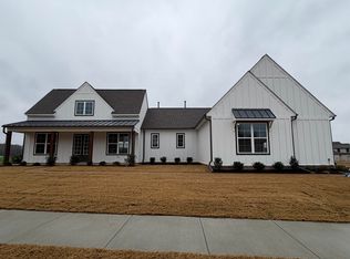 150 Rolling Hill Dr, Piperton, TN 38017