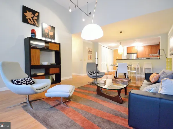 1900 Hamilton St Unit 101, Philadelphia, PA 19130