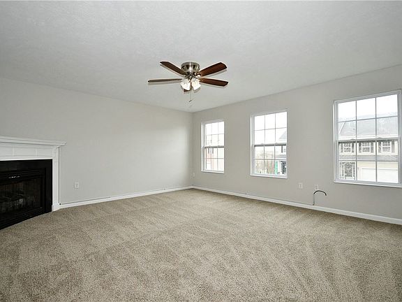 3rd image of 2313 Flint Dr S