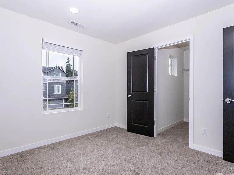 10616 21st St SE — Photo 36