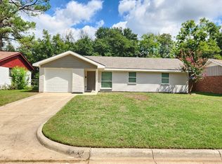1617 Muse St, Fort Worth, TX 76112