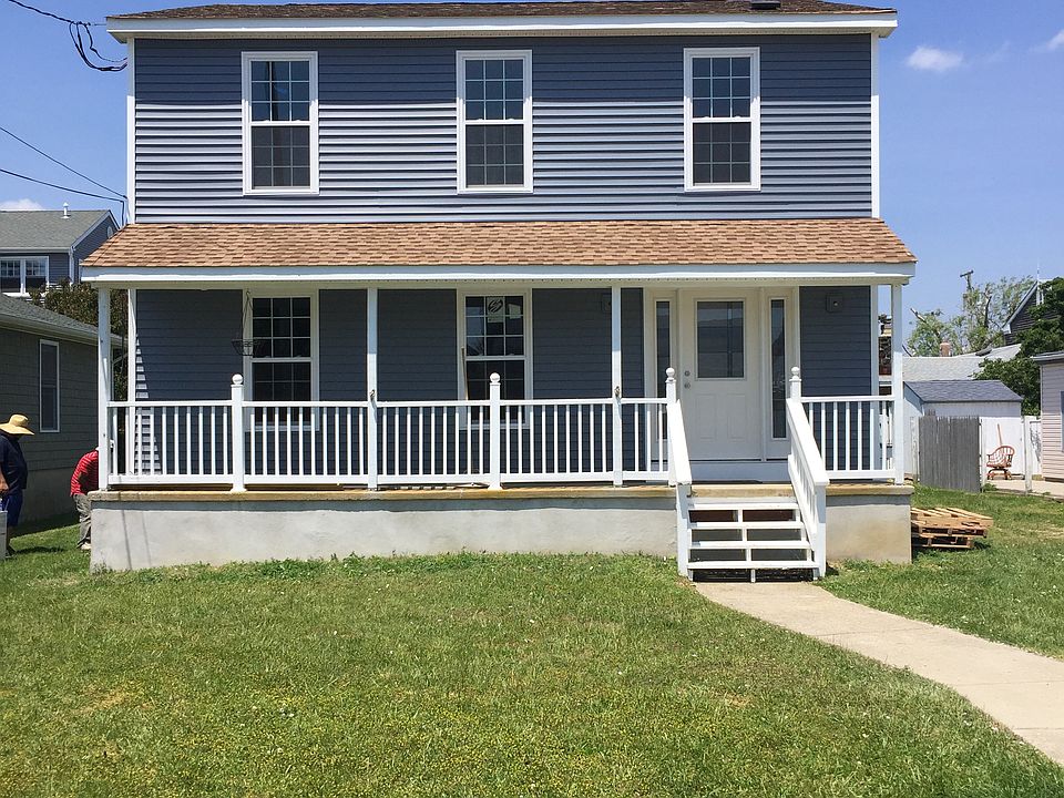 2nd image of 9 Travers Pl