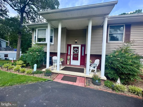 45840 Nancy Ln, Great Mills, MD 20634