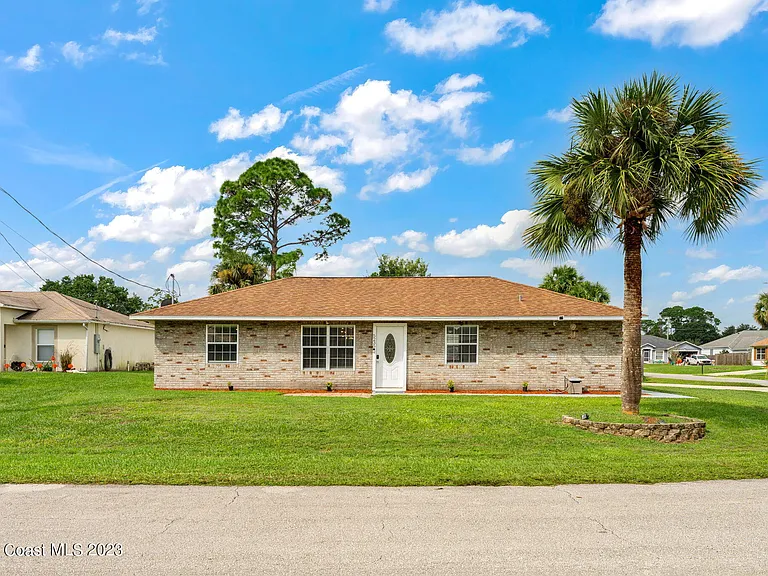 5235 Devon St — Photo 8