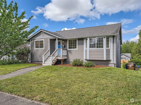 4038 Tacoma Avenue S, Tacoma, WA 98418