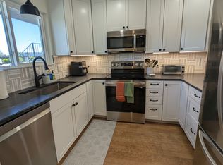 73 Park Ln APT B, White Rock, NM 87547