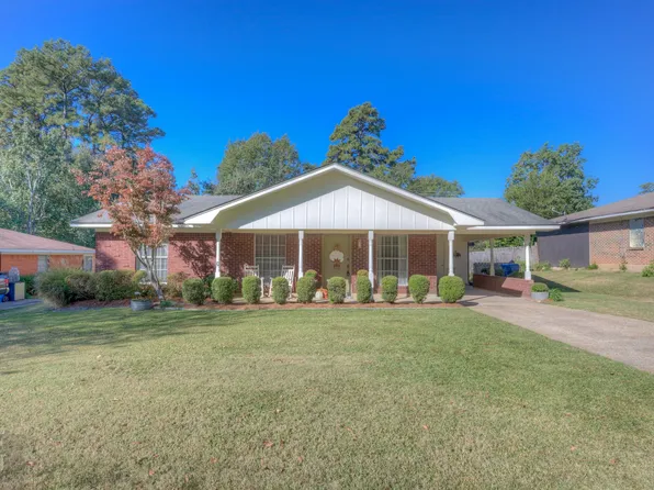 905 Claiborne St, Minden, LA 71055