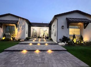 1359 E San Carlos Way, Gilbert, AZ 85298