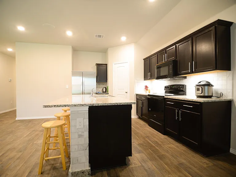 15009 Upland Willow Rd — Photo 4