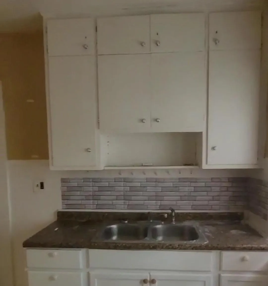 2 bed, 1000 sqft, $1,100 — Photo 3