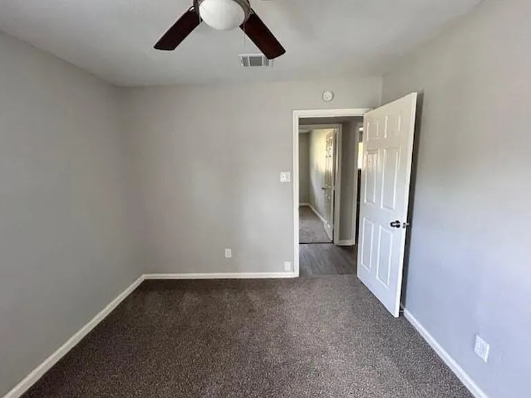11122 Dalebrook Dr — Photo 7