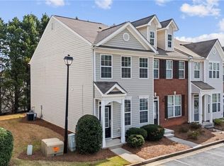 2743 Heathrow Dr, Lawrenceville, GA 30043