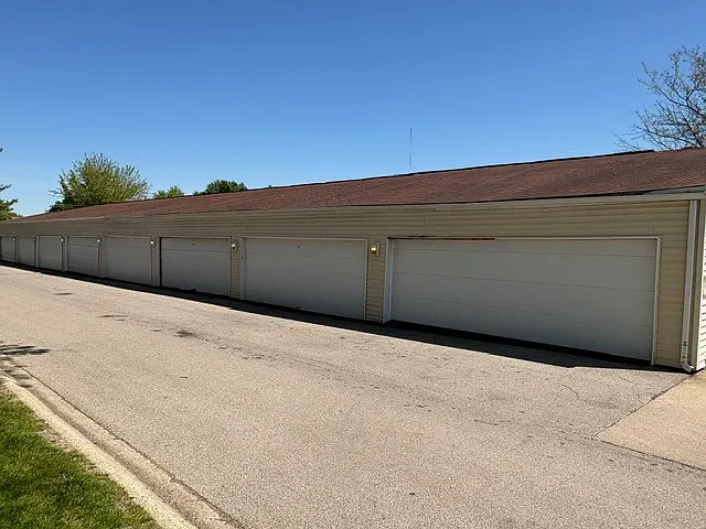 200 S Waters Edge Dr #202 — Photo 3