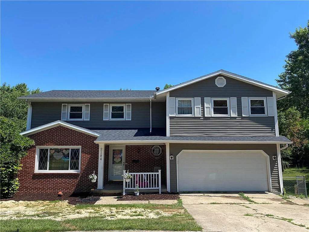 2184 N Oakcrest Ct photo 1