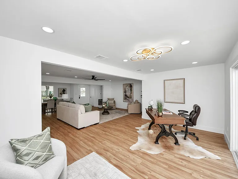 6249 Locke Ln — Photo 32