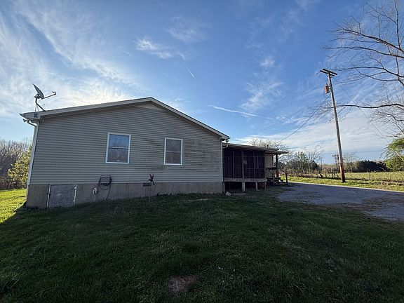 3rd image of 3494 Stagner Rd