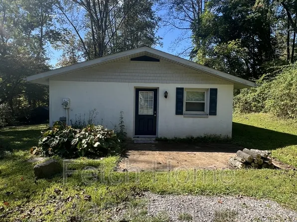 1272 Park Rd, Elverson, PA 19520