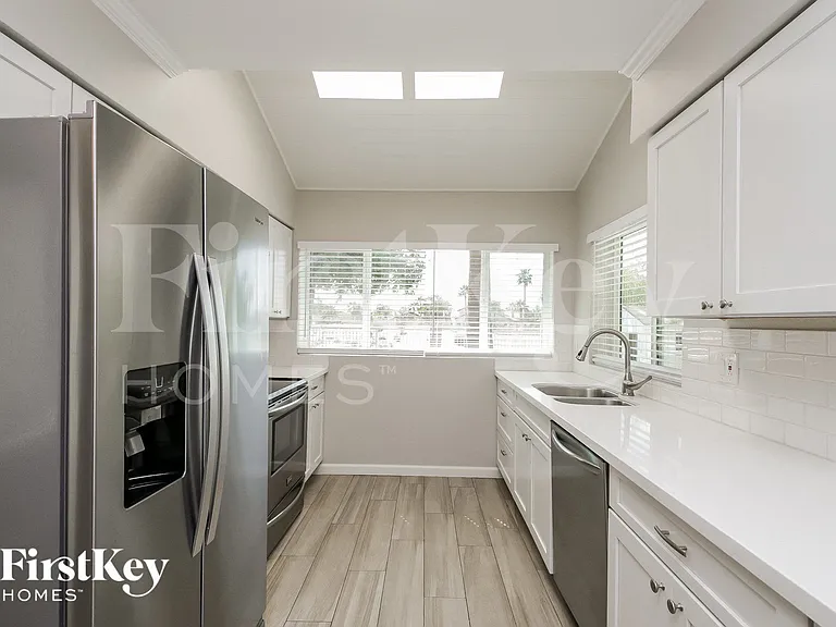 5359 E Elmwood St — Photo 6