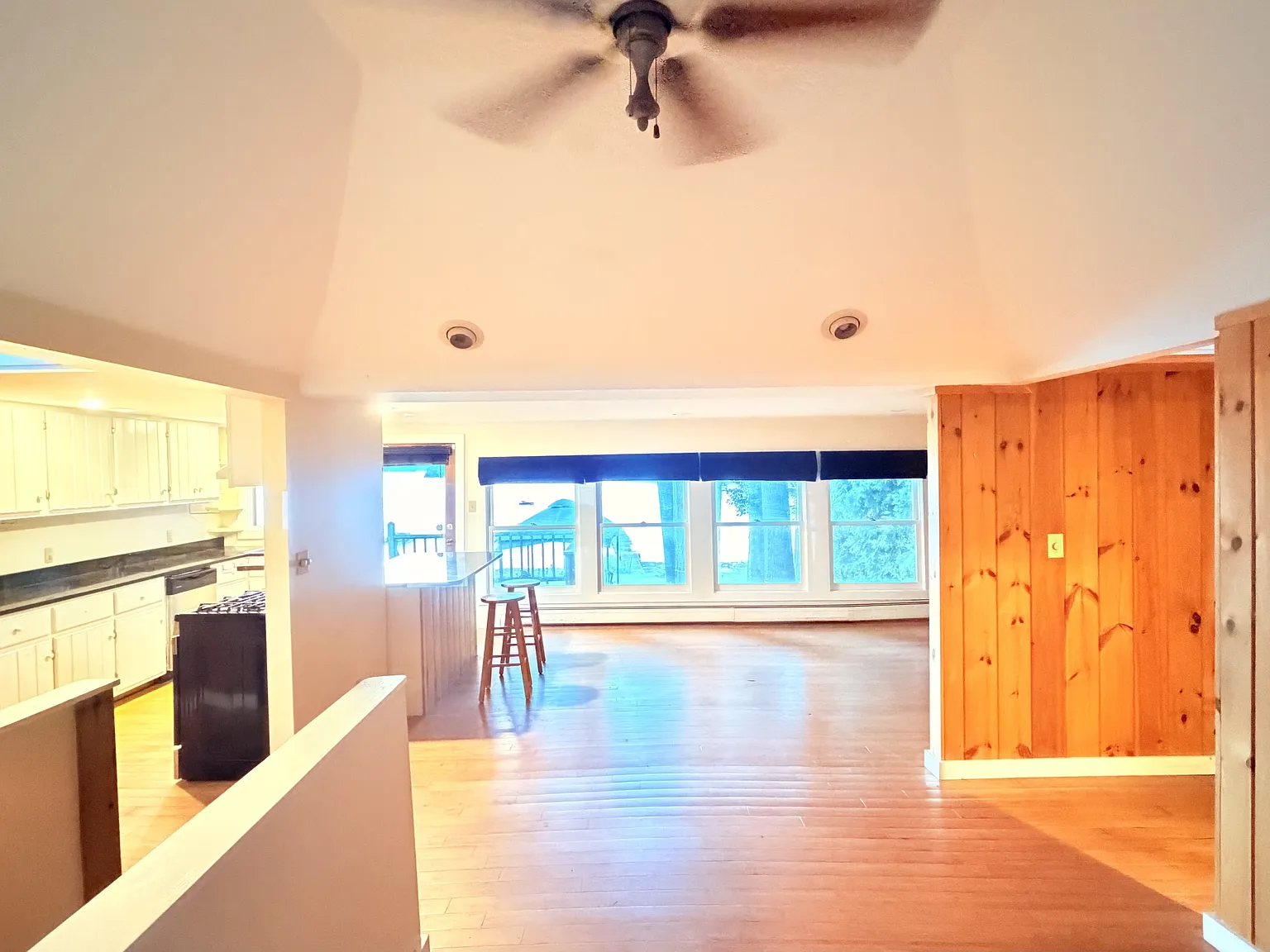 1 bed, 1029 sqft, $2,800 — Photo 4