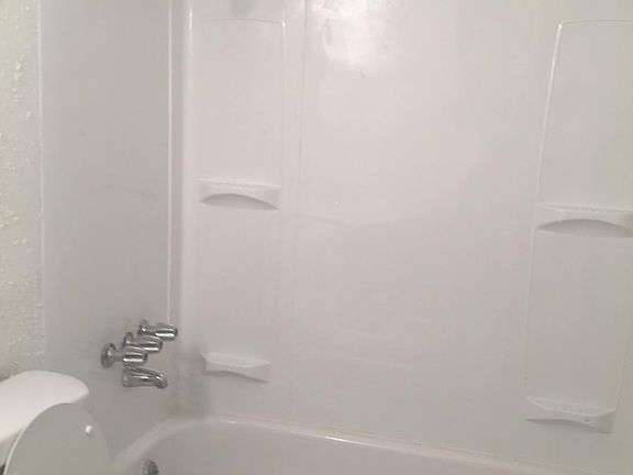 4th image of 1113 Scotsdale Dr APT B