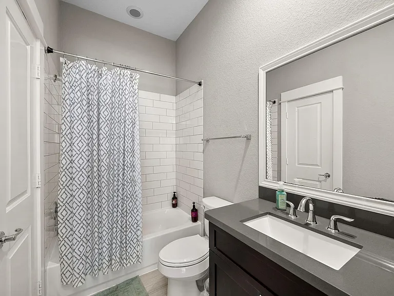 1314 W 21st St #B — Photo 25