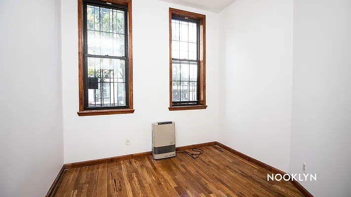 Rented by Nooklyn NYC LLC | media 16