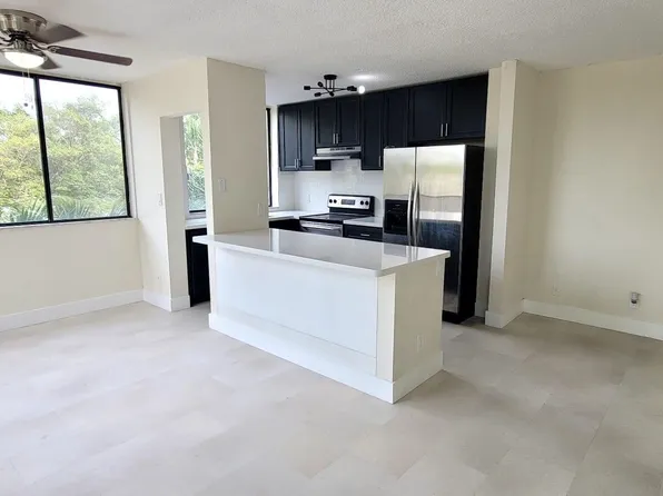 4222 Inverrary Boulevard #4-209, Lauderhill, FL 33319