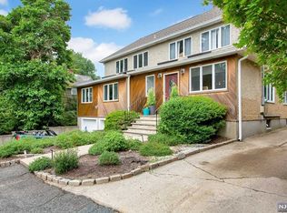 51 Church St, Alpine, NJ 07620