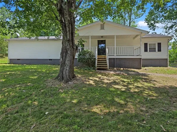 3542 Shoreland Dr, Buford, GA 30518