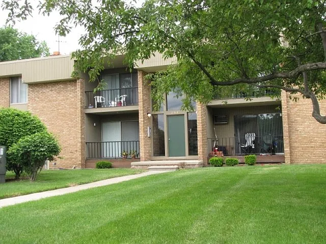 Madison Park Apartments — Photo 1
