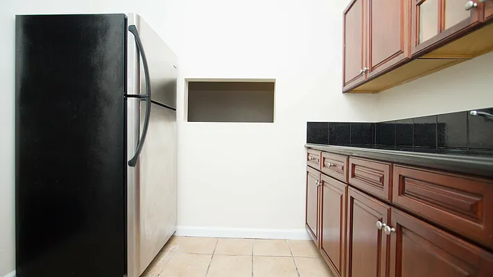 Rented by Nooklyn NYC LLC | media 18