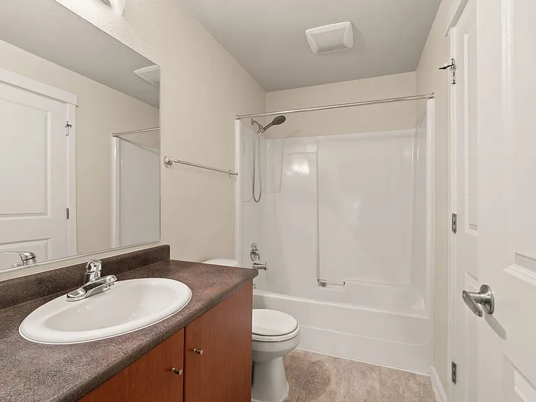11309 NE 128th St #F104 — Photo 7