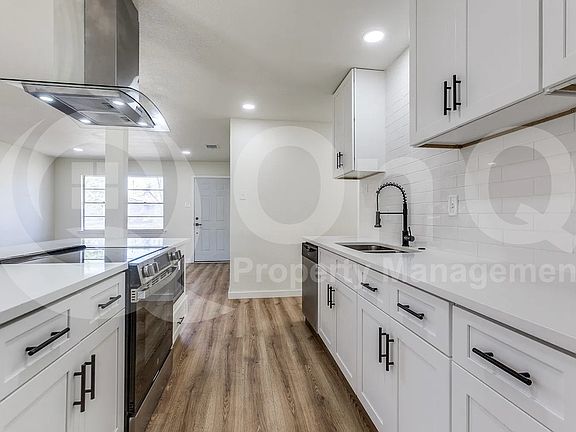 4th image of 1207 Crestridge Dr