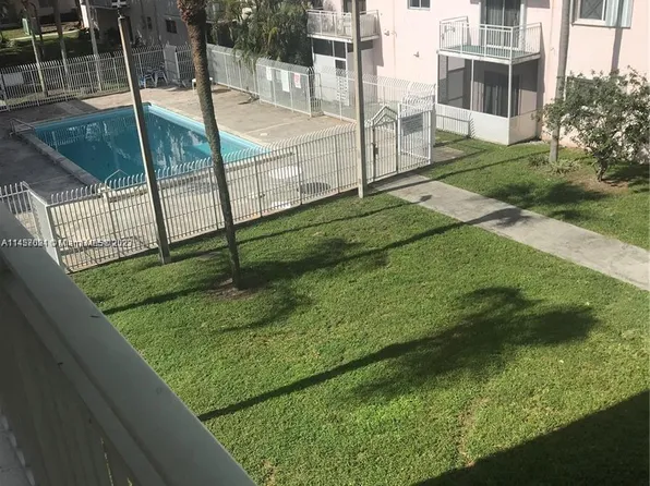 11311 SW 200th St APT 203-D, Miami, FL 33157