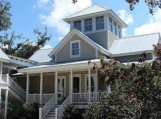 51 Petigru Dr, Beaufort, SC 29902