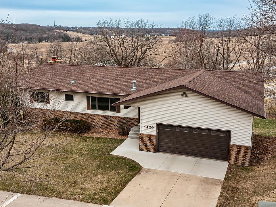 1st image of 4400 Manor View Dr NW