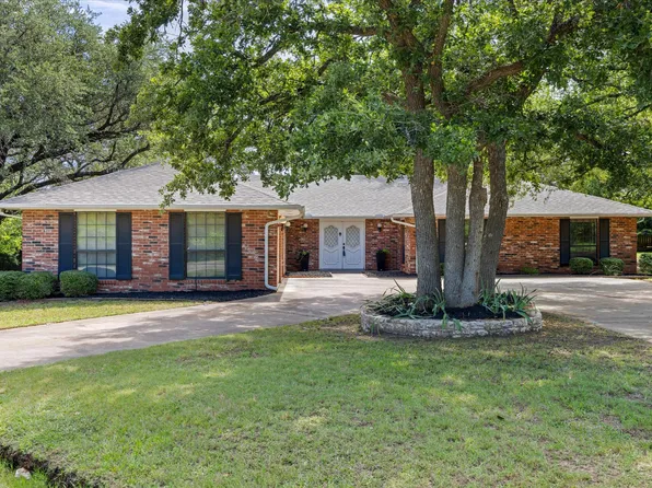 8509 Linden Ct, Granbury, TX 76049