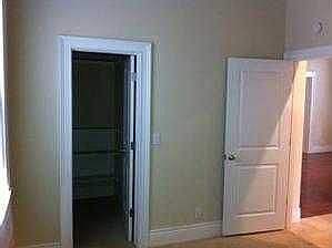 4th image of 618 Maine St